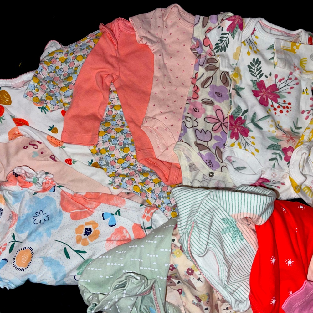 BUNDLE 20 onesies worn one maybe two times at most newborn and 0-3 baby girl